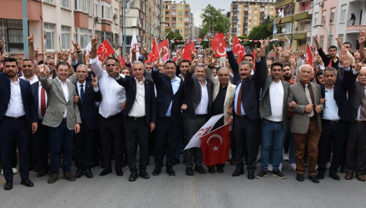 MHP Tarsus’ta Zafer Yürüyüşü Yaptı
